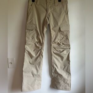 Under Armour storm pants